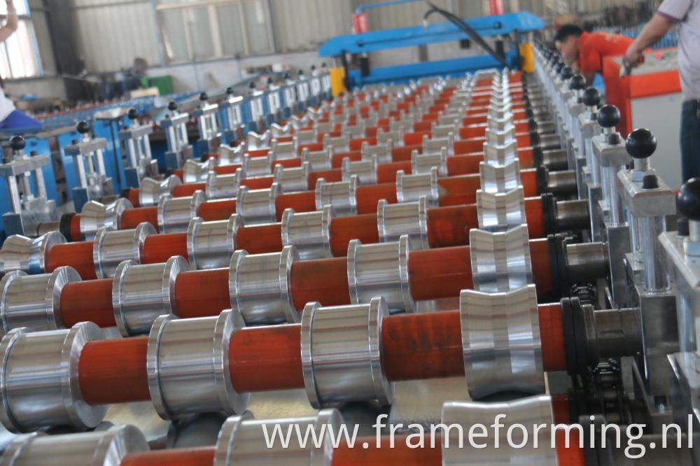 roof panel roll forming machine (2)